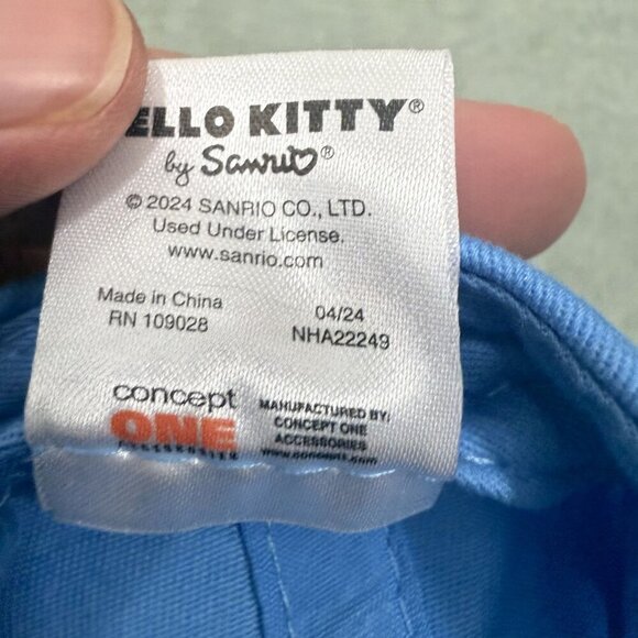 NWT Hello Kitty Hat Blue - Picture 5 of 5
